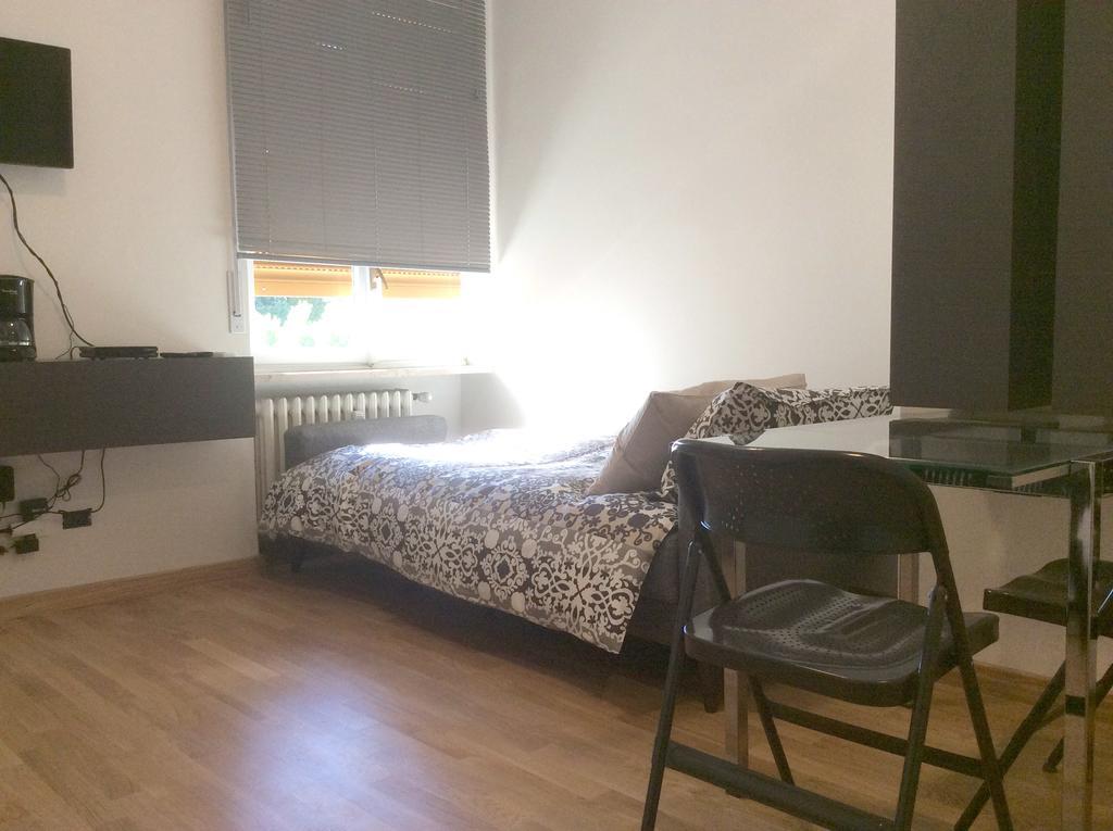 Lilly Rose Apartment Alba  Buitenkant foto